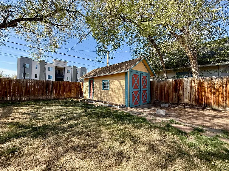 909 Ouray Ave — Photo 30
