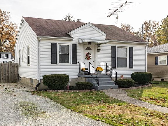 2nd image of 704 Legion St