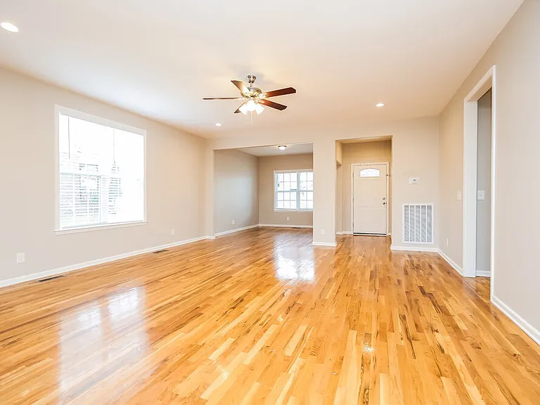 1214 Saddle Brk — Photo 3