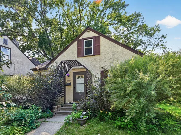 5336 Hiawatha Ln, Minneapolis, MN 55417