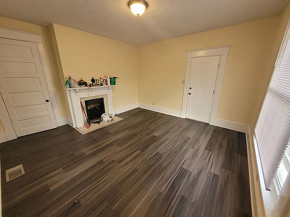 2nd image of 555 E Wheeling St #1