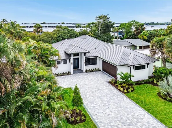 513 SW South Carolina Dr, Stuart, FL 34994