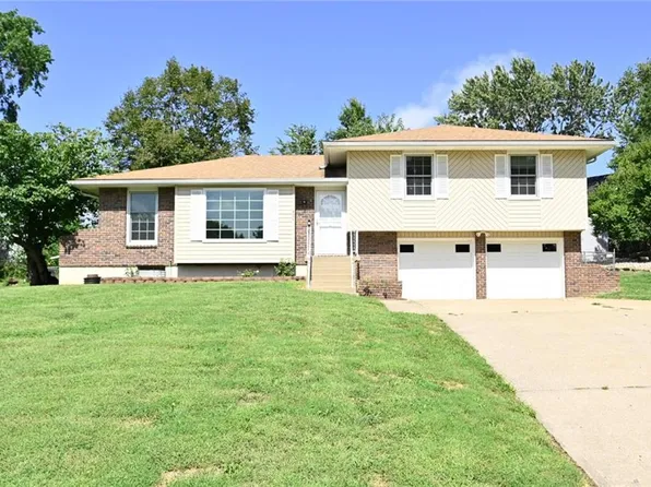 520 Thomas Dr, Platte City, MO 64079