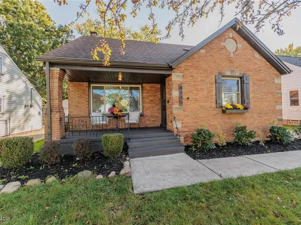 4135 W 220th St, Fairview Park, OH 44126