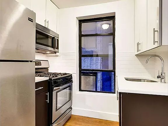 3rd image of 2143 Adam C Powell Blvd #1I