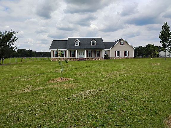 2nd image of 1643 Sumner Rd