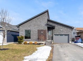 5 Heron Pointe Rd, Pt Colborne, ON L3K6A9