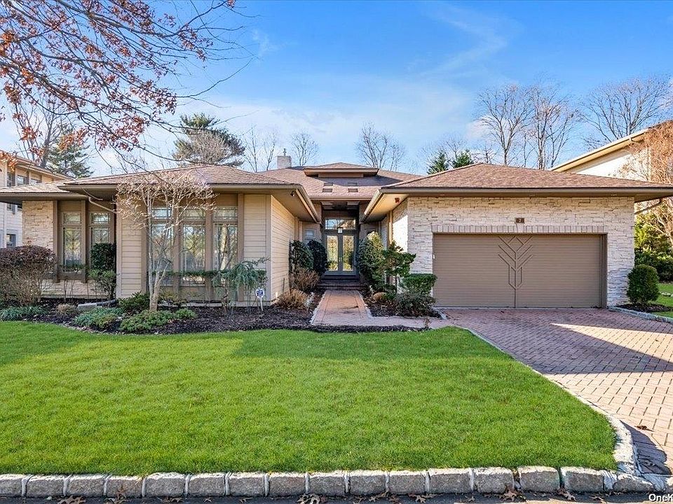 1st image of 7 Olde Hamlet Drive