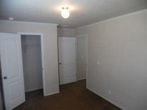 4th image of 4826 Harrison Ave