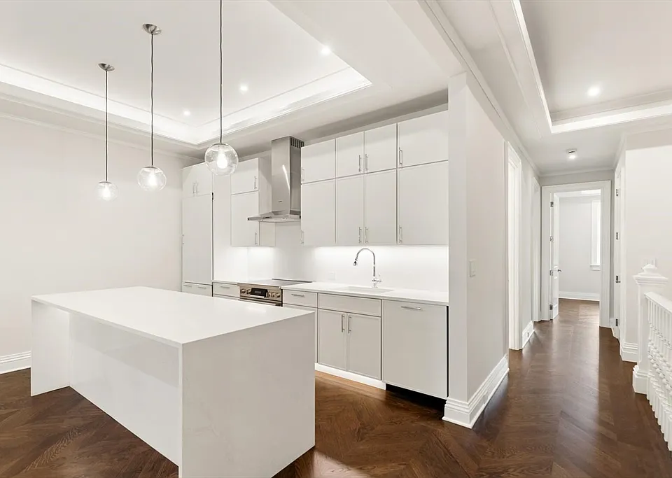 121 Newbury St #PENTHOUSE