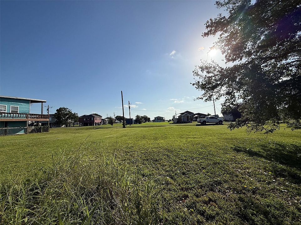 1st image of 1013 Canal E