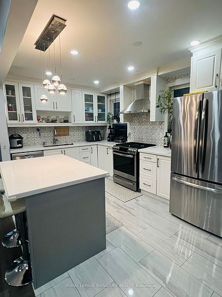 Toronto House for rent - 3 Bedrooms in Toronto