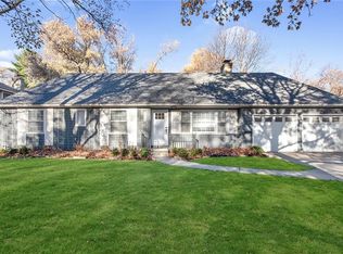 6608 Reeds Dr, Mission, KS 66202