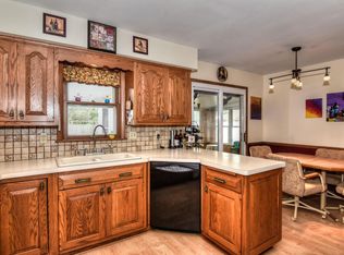 4413 W Bottsford Ave, Greenfield, WI 53220