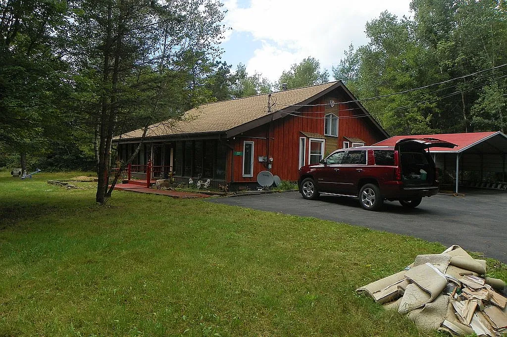 257 Kuhenbeaker Rd photo 1