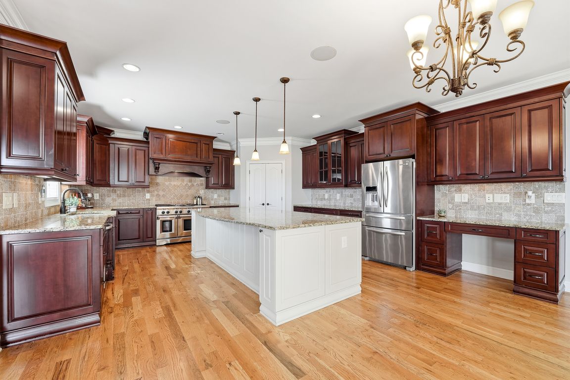 next background image