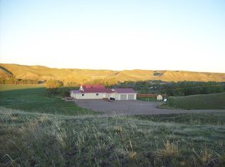 1718 Woods Xing N, Carter, MT 59420