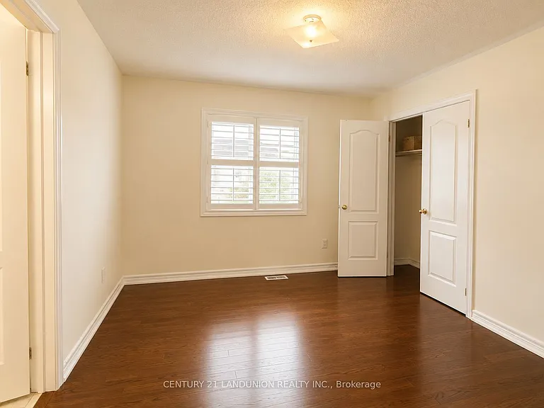 2238 Gladacres Ln — Photo 24