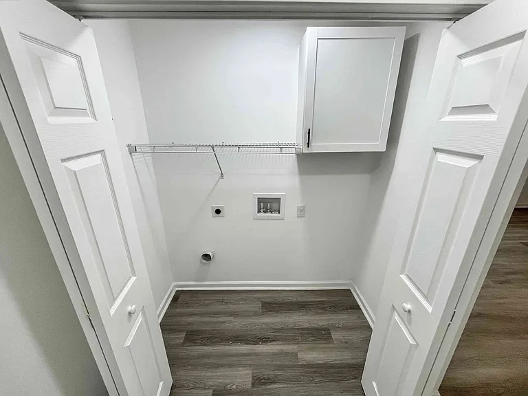 167 Racine St SW — Photo 16