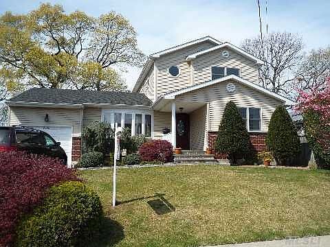 1st image of 2092 Rosemont St