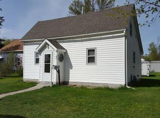 421 Crocker Ave S, Thief River Falls, MN 56701