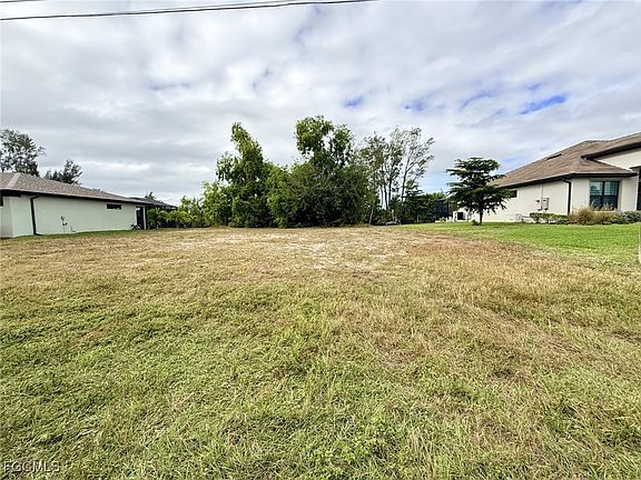 4th image of 1414 SW 1st Pl