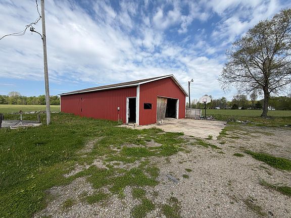 3rd image of 91402 Celery Center Rd