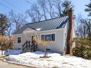 18 Grove St, Westford, MA 01886