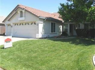 8711 Freesia Dr, Elk Grove, CA 95624