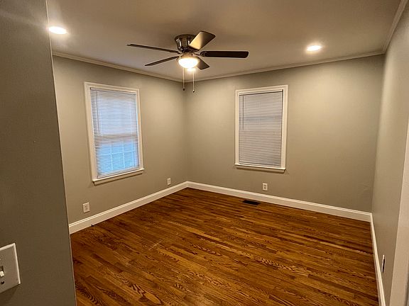 5th image of 840 Maple St