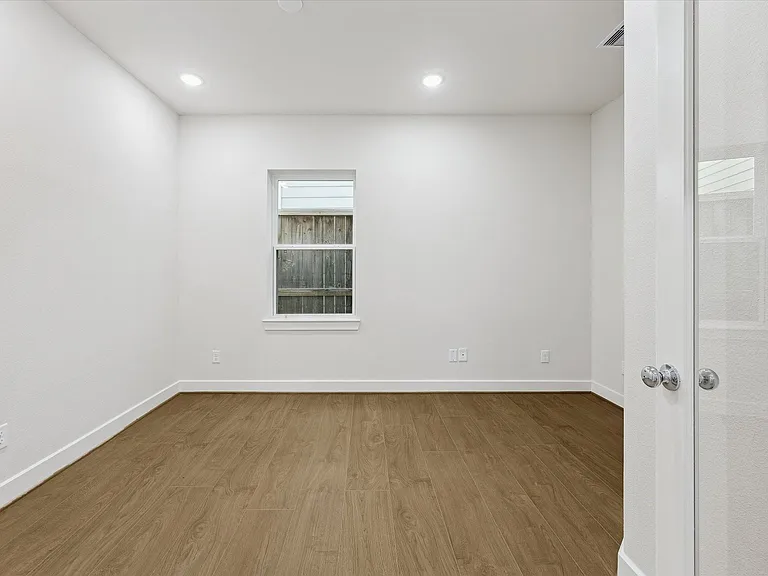 408 N Stiles St — Photo 12