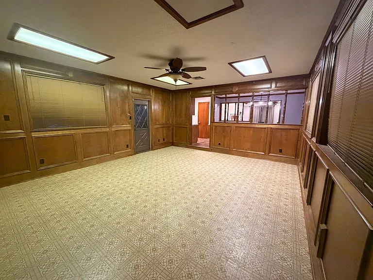 11504 Orbit Rd — Photo 20