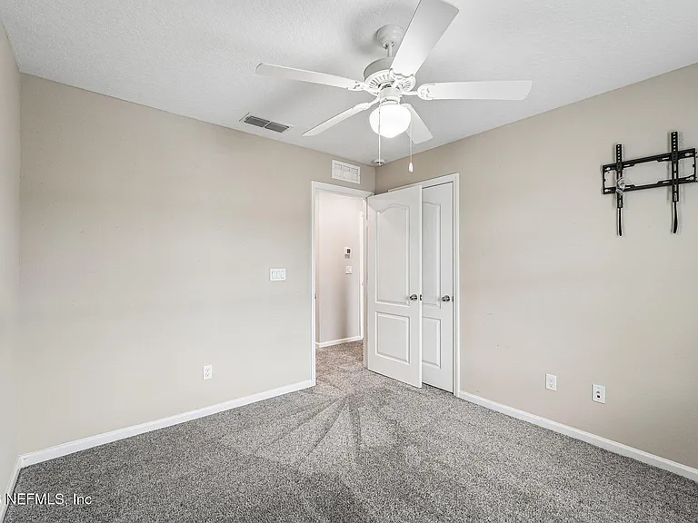 120 Appleton Ct — Photo 27
