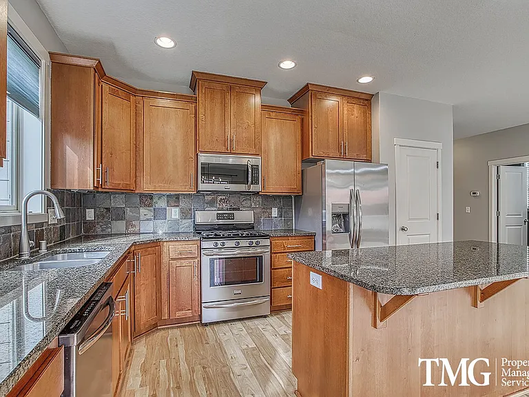 6705 NE 53rd Pl — Photo 7