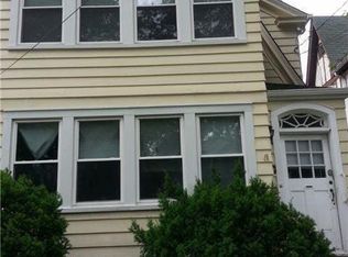 3362 164th St, Flushing, NY 11358