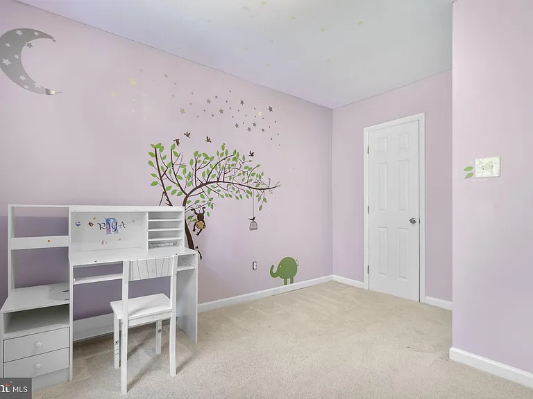 2407 Alsop Ct — Photo 24