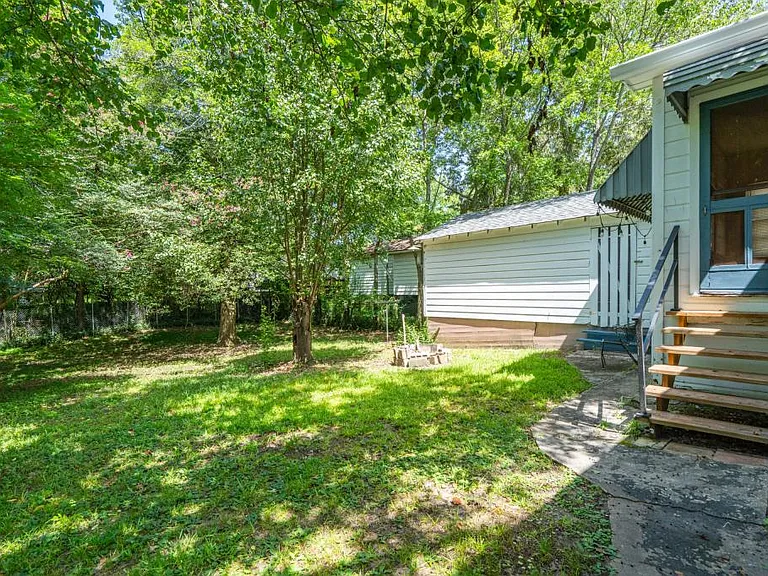 102 Chitwood St — Photo 22