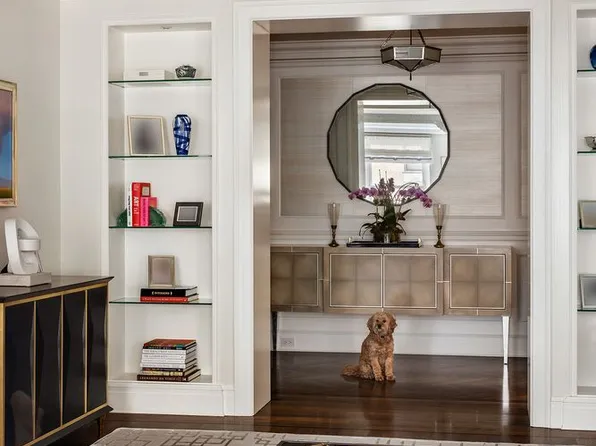 21 East 87th Street 6D image 2 of 17