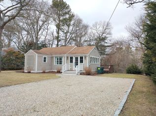 43 Cappawack Rd, Mashpee, MA 02649