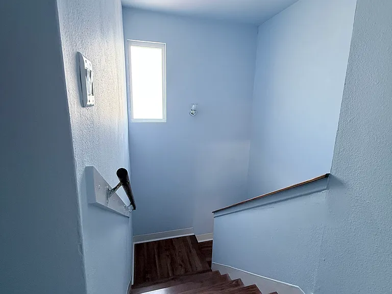 6015 S Wilton Pl — Photo 8