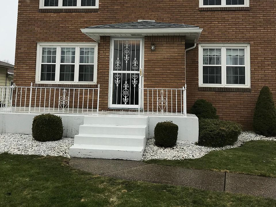 1st image of 12 The Ave