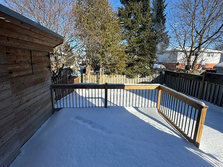 109 Connelly Dr — Photo 12