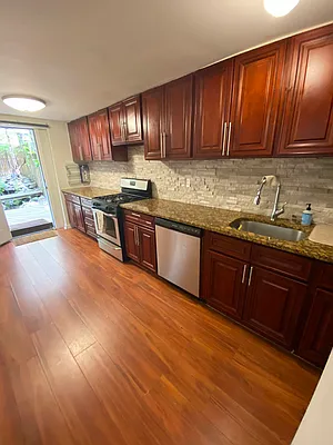 Rented by Oxford Property Group | media 16