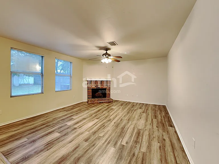 12657 Drexel St — Photo 5