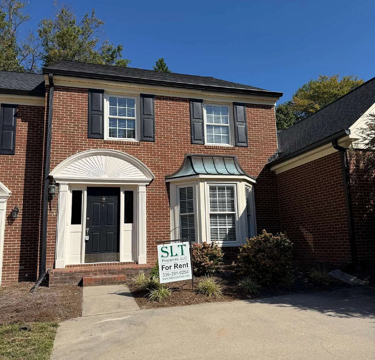 3 bed, 2.5 bath, 1584 sqft, $1,755 — Photo 1