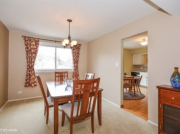 4th image of 2236 Kingston Dr