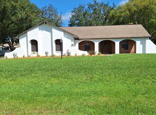 35047 Dolphin Lake Dr, Zephyrhills, FL 33541