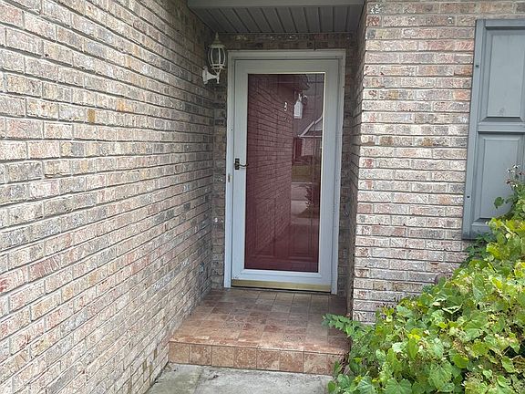 2nd image of 3441 Lexann Ln