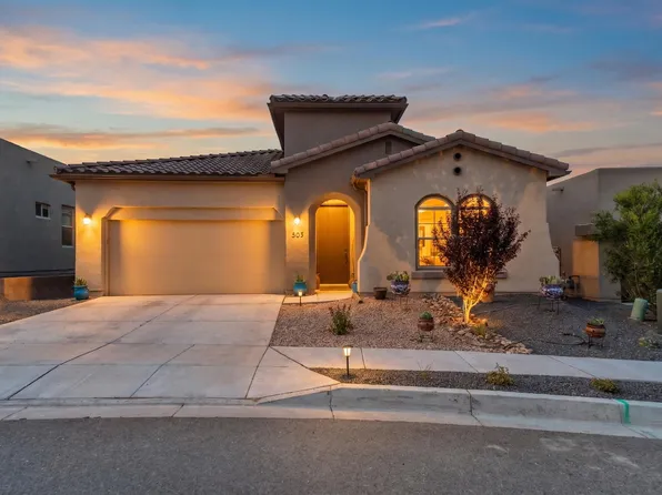 7069 Crystal Dr NE, Rio Rancho, NM 87144