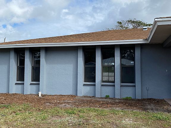 2nd image of 3013 SW Vittorio St